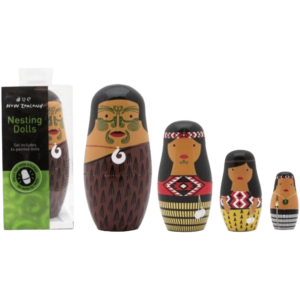 New Zealand Gift Nesting Dolls, 4 Piece (Maori Whanau) by New Zealand Gift - ISBN: 9414740081457