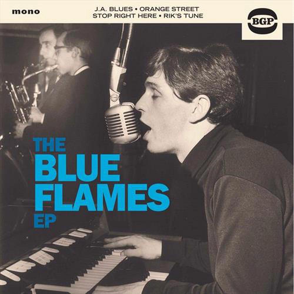 Blue Flames - ISBN: 0029667031677