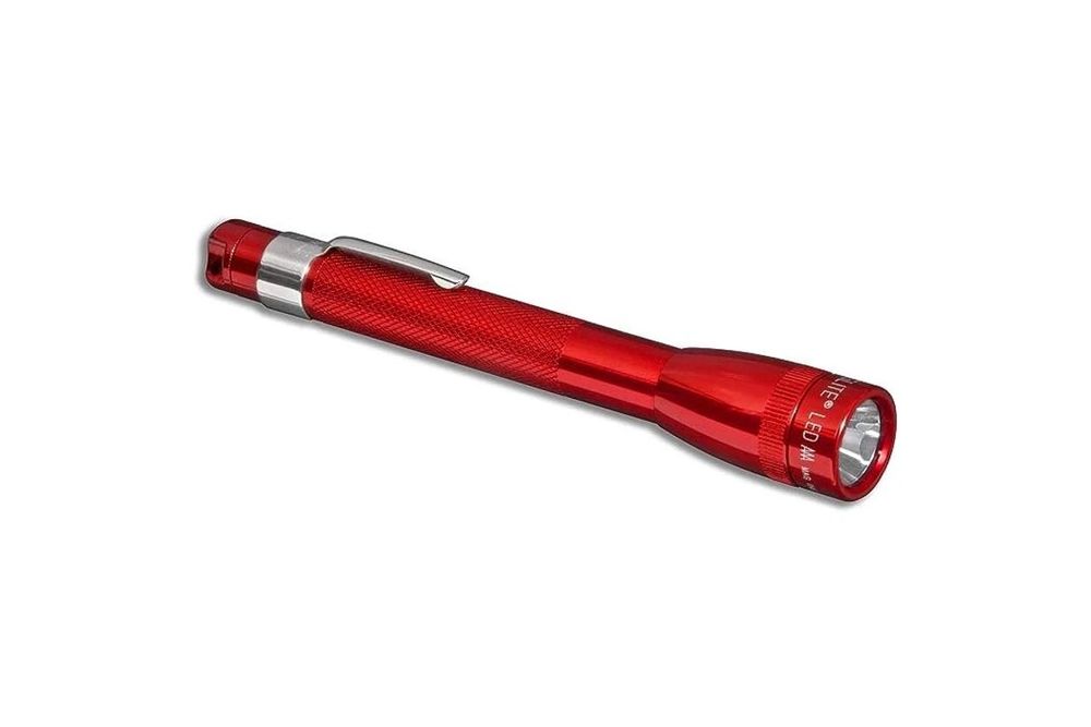 Mini Maglite LED 2AAA Flashlight (Red) by Maglite - ISBN: 0038739560335