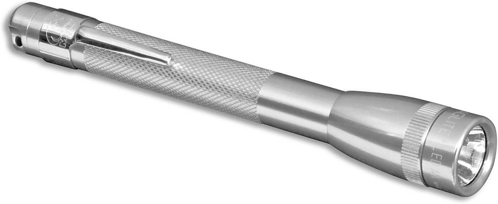Mini Maglite LED 2AAA Flashlight (Silver) by Maglite - ISBN: 0038739560359