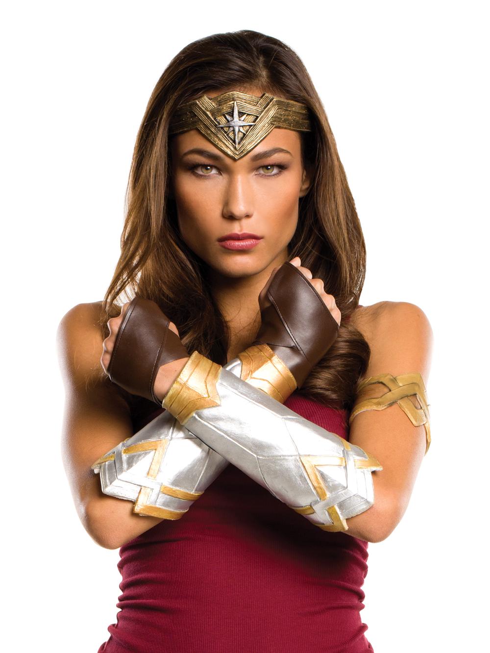 Wonder Woman Deluxe Accessory Set - Adult Size, 0082686346009