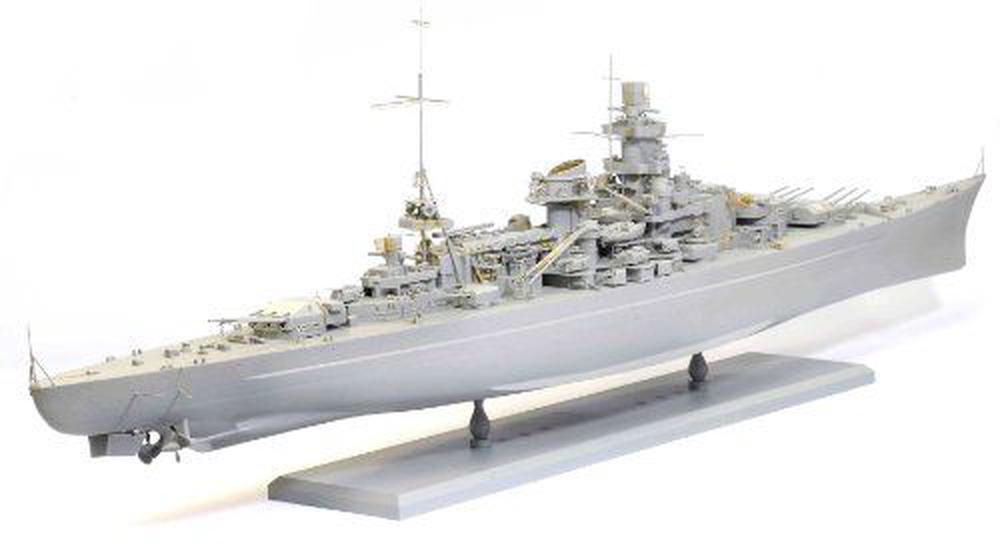 Dragon Models USA Dragon Models 1/350 German Battleship Scharnhorst ...