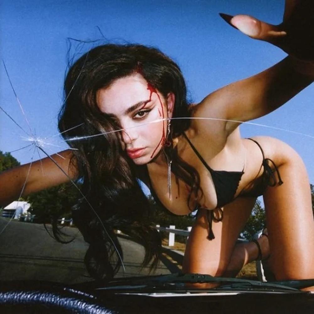 Crash, 0190296198205