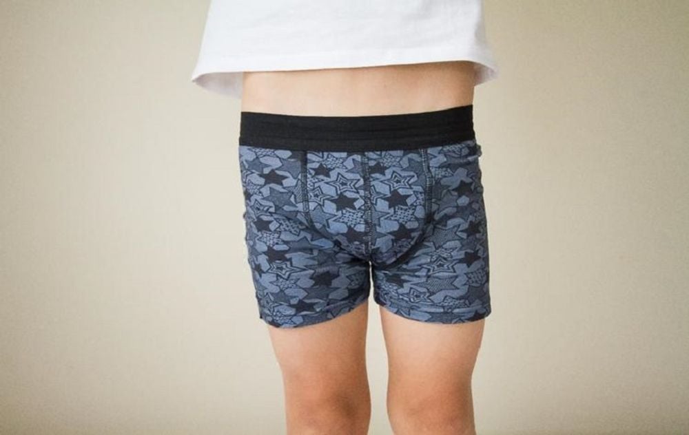 Brolly Sheets Night Training Pants (Star) - Small by Brolly Sheets - ISBN: 0735850885360