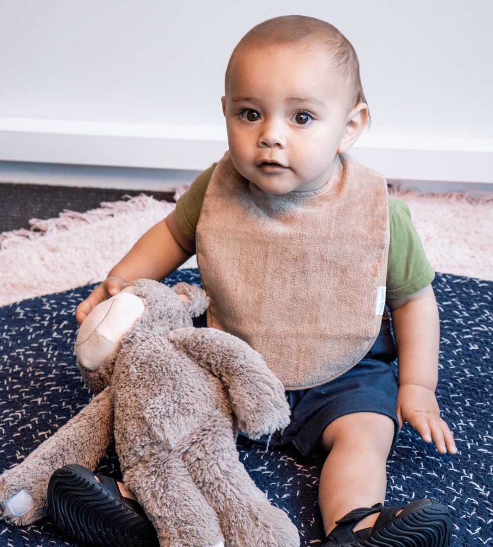 Brolly Sheets Extra Absorbent Toddler Bib (Latte) - 30cm by Brolly Sheets - ISBN: 0754590859141