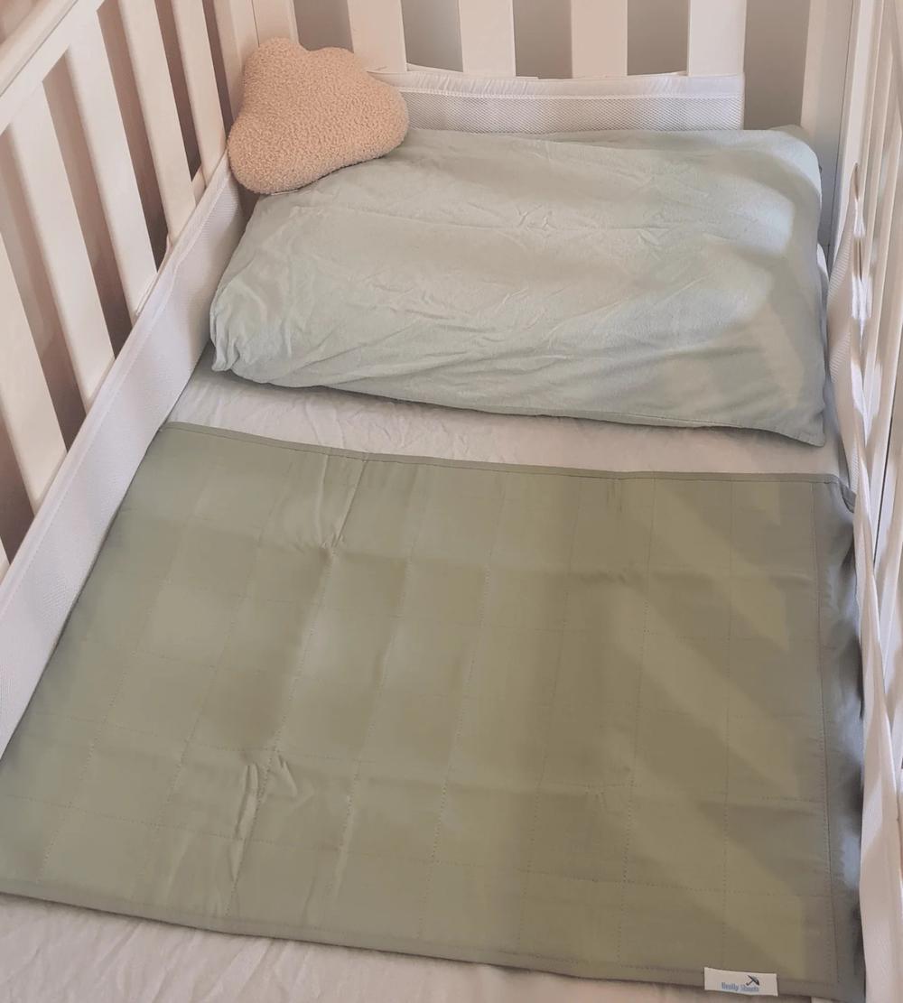 Cot Pad with Wings (Moss), 0754590859387