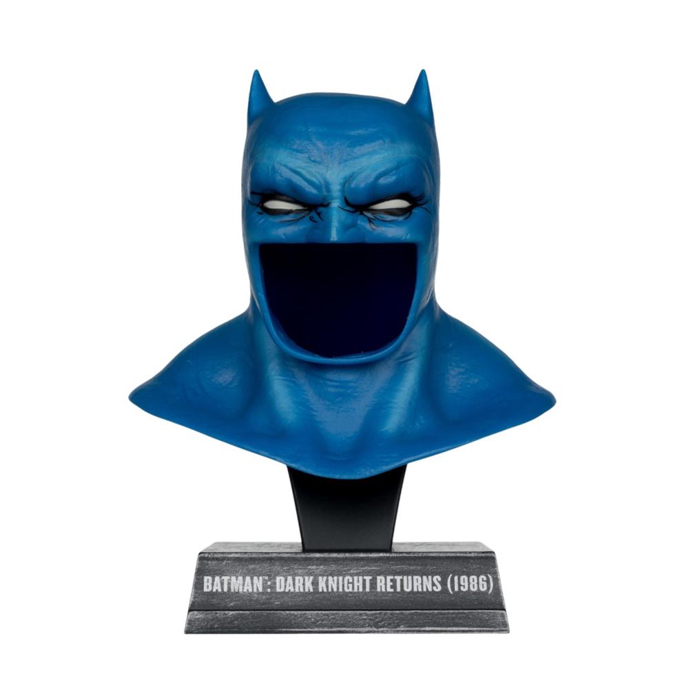 McFarlane Toys DC - Batman Cowl (Dark Knight Returns) 1:3 Prop Replica - 7 Inch by McFarlane Toys - ISBN: 0787926179286