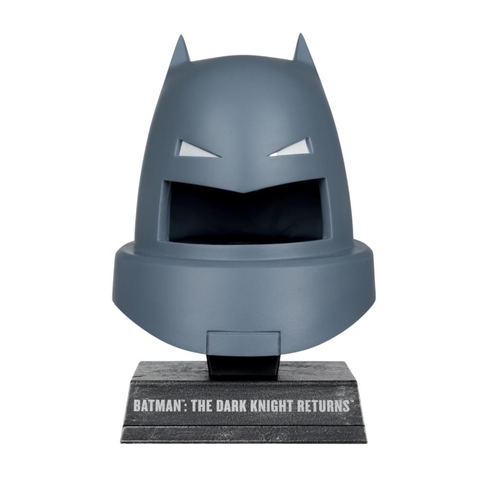 McFarlane Toys DC - Armoured Batman (Dark Knight Returns) 1:3 Scale Cowl Replica, 0787926179361