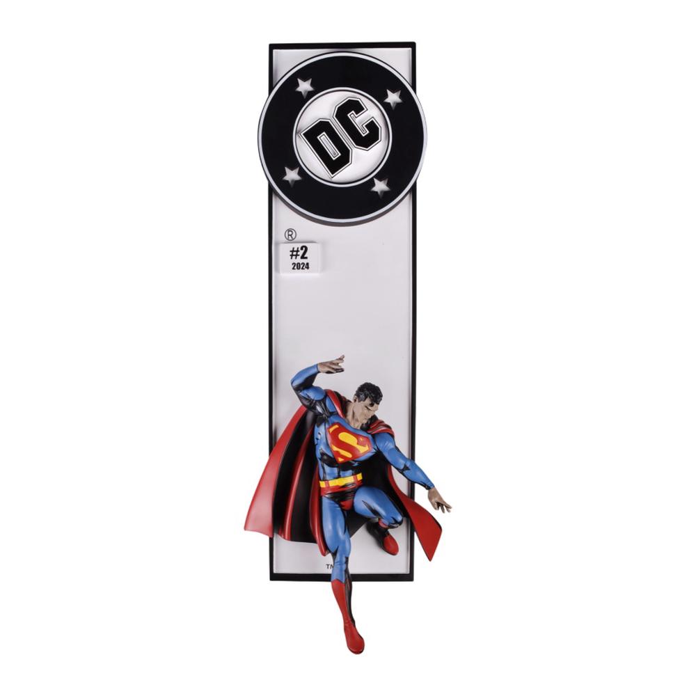 McFarlane Toys DC - Superman Comic Corner Box 1:10 Wall Art Statue - 17.75 Inch, 0787926302820