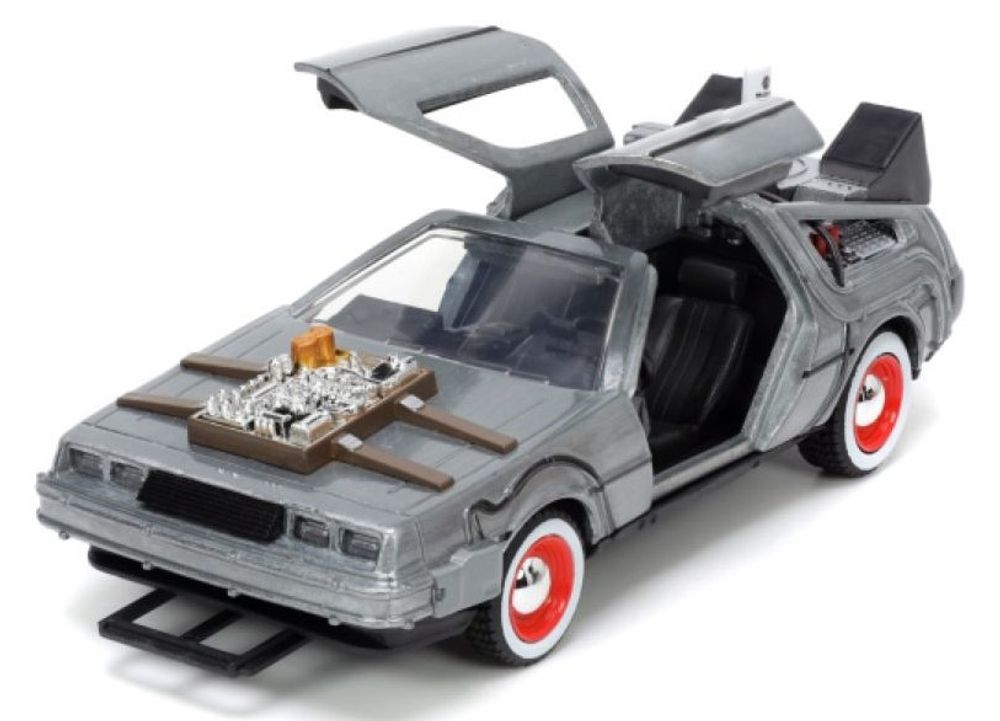 Jada Toys Back to the Future 3 - DeLorean, 1:32 Scale by Jada Toys - ISBN: 0801310322901