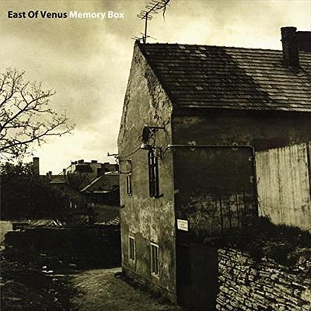 Memory Box - ISBN: 0816651014699
