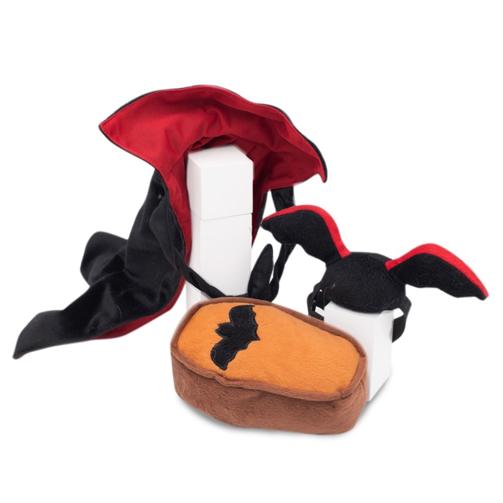 Zippy Paws Halloween Costume Kit Plush Squeaker Dog Toy - Dracula by Zippy Paws - ISBN: 0818786017750