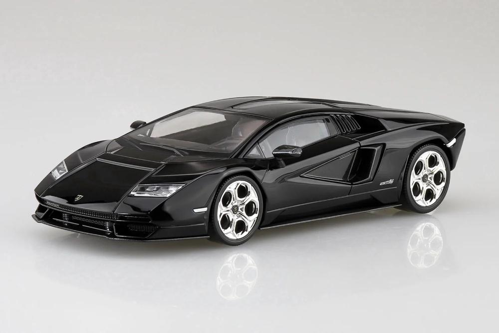 Aoshima 1/32 Snap Lamborghini Countach Lpi 800-4 (Black), 4905083065426