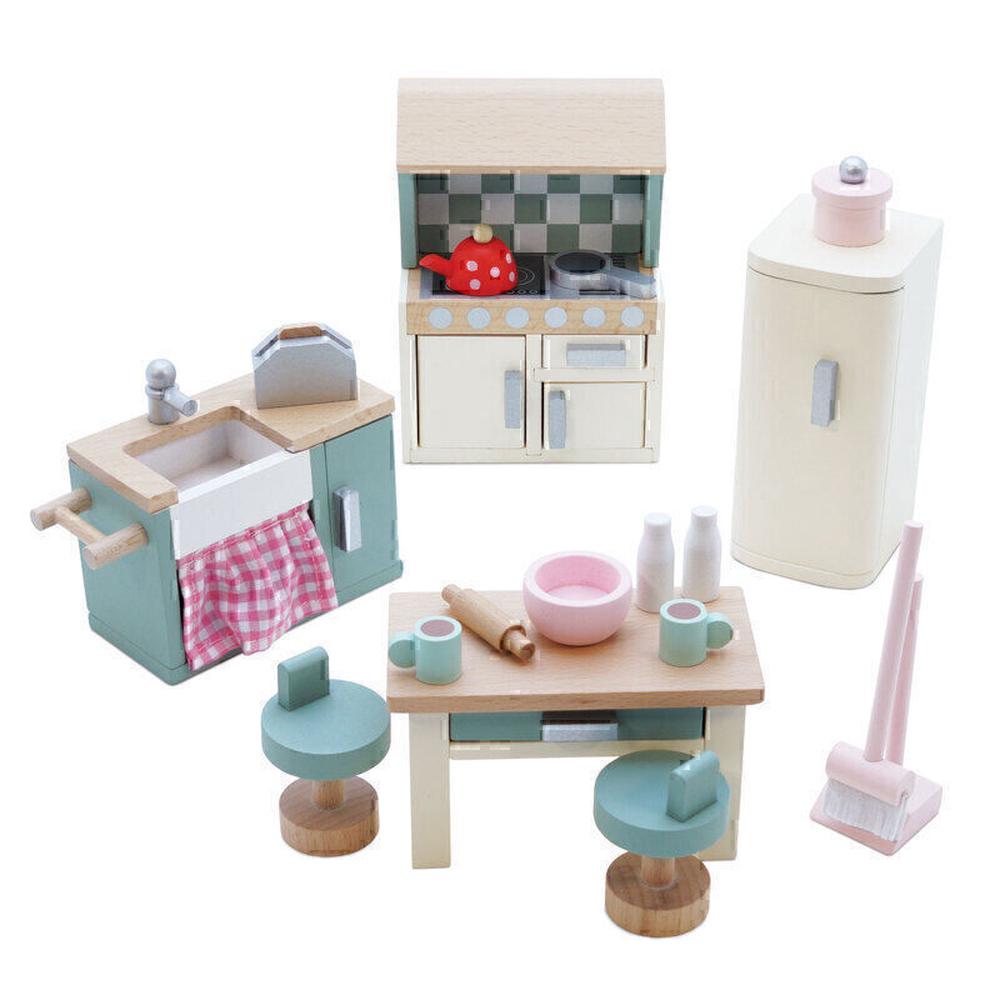 Wooden Dolls House Kitchen, 20 Pieces, 5060023410595