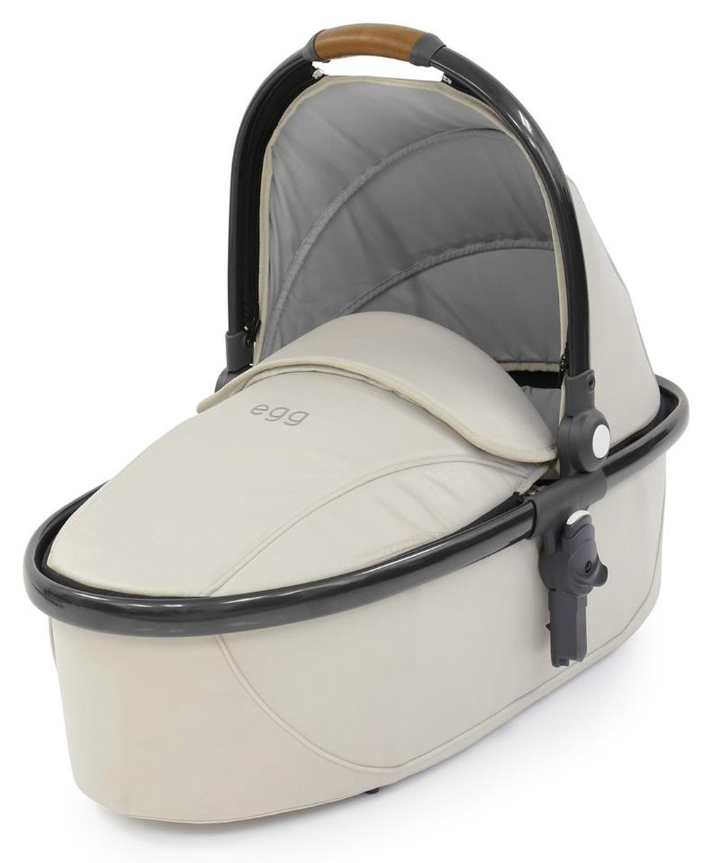 egg jurassic black carrycot