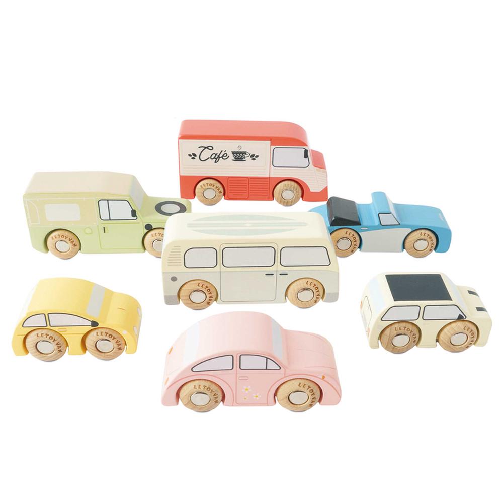 Le Toy Van Vintage Toy Cars, 7 Piece by Le Toy Van - ISBN: 5060692634438