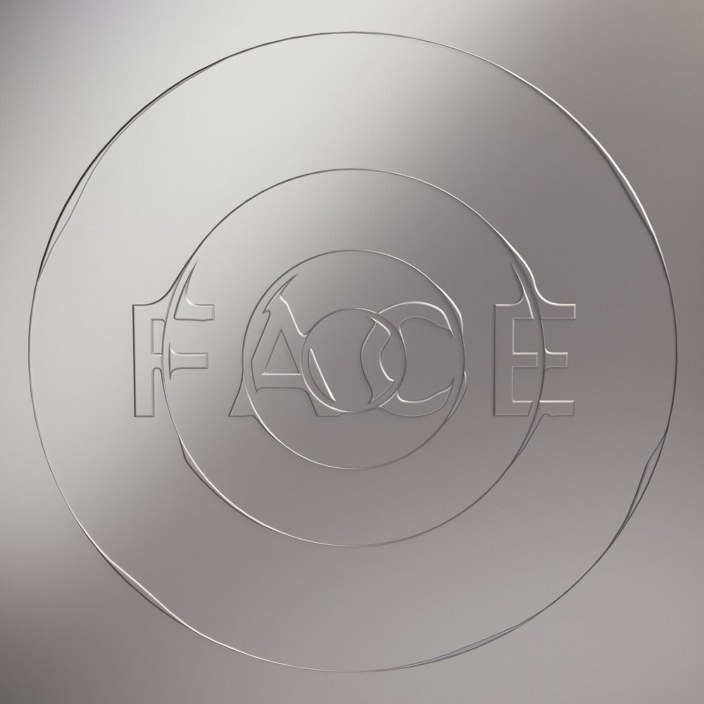 Face (White with Booklet Envelope, 20-Page Booklet, Post Card and 2 Photo Cards) - ISBN: 8809929740439