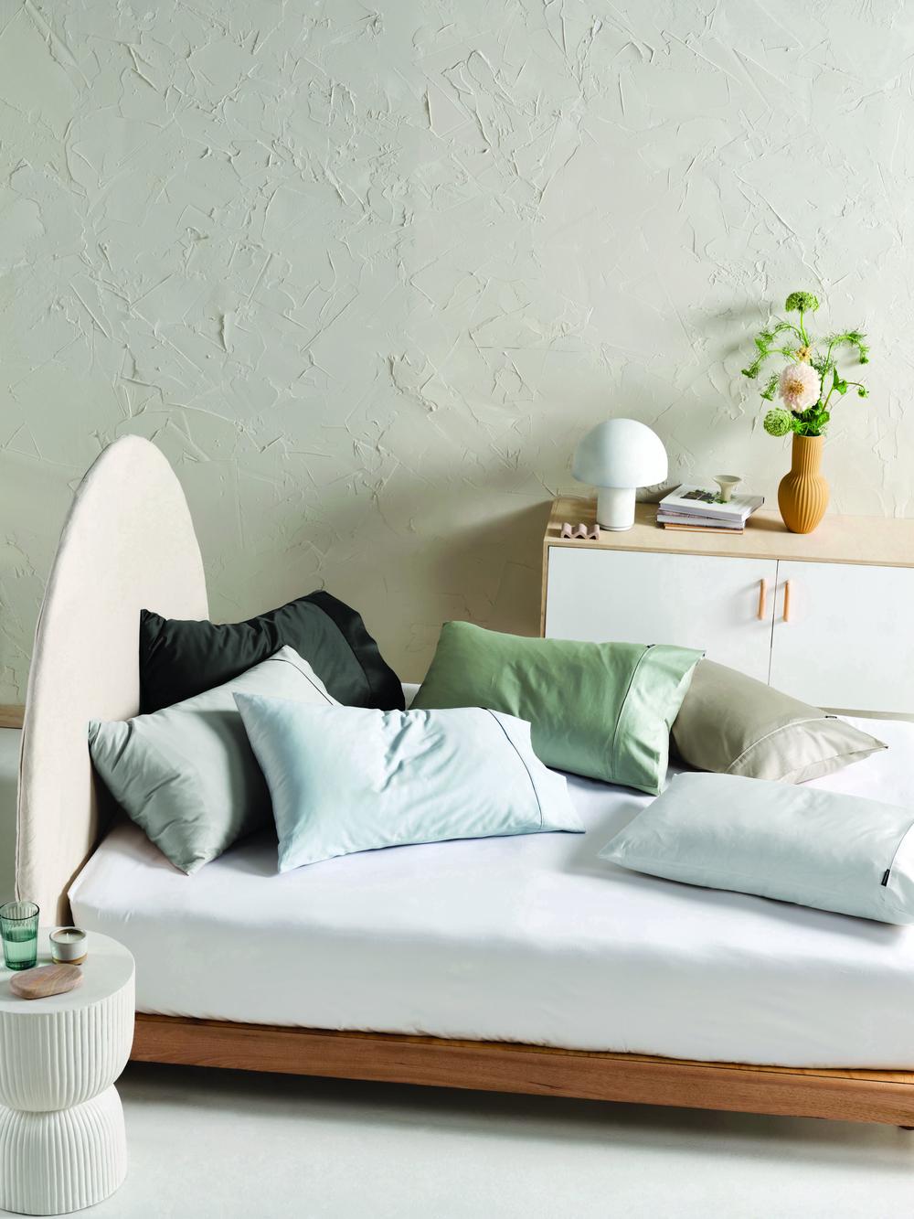 Linen House Augusta Pillowcase (Magnet) - King, 9317146445604