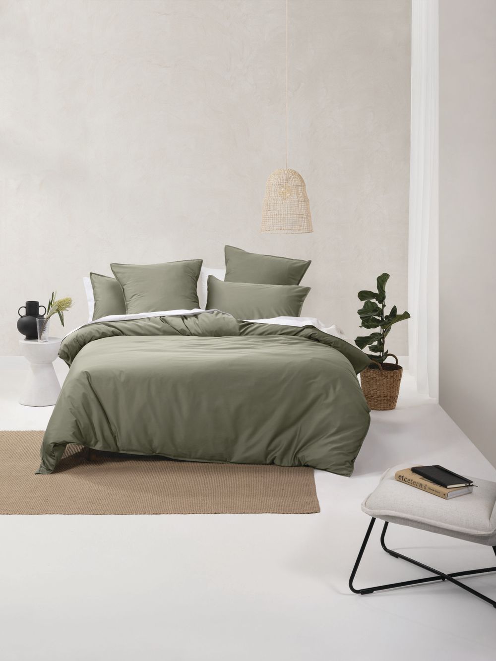 Linen House Nara Quilt Cover Set (Moss) - Queen by Linen House - ISBN: 9317146468573
