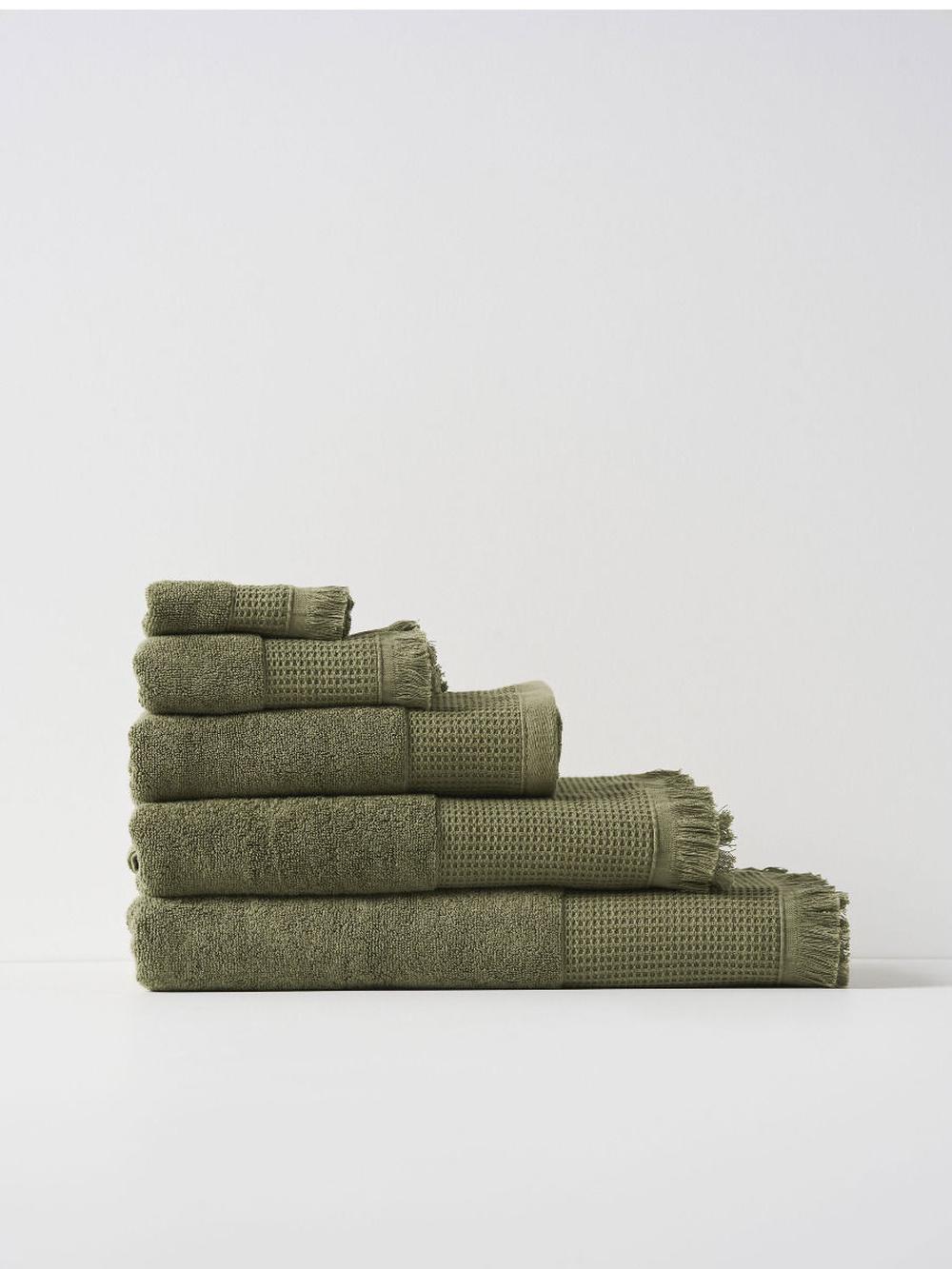 Linen House 550 GSM Eden Face Washer (Moss) - 33x33cm by Linen House - ISBN: 9317146514164