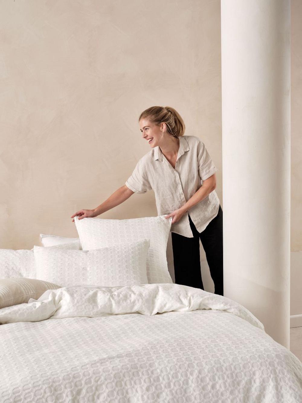 Linen House Vista Quilt Cover Set (White) - King, 9317146537439