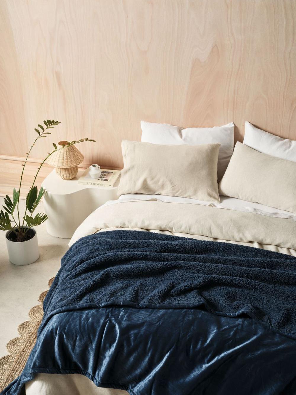 Sena Blanket (Navy), 9317146548107