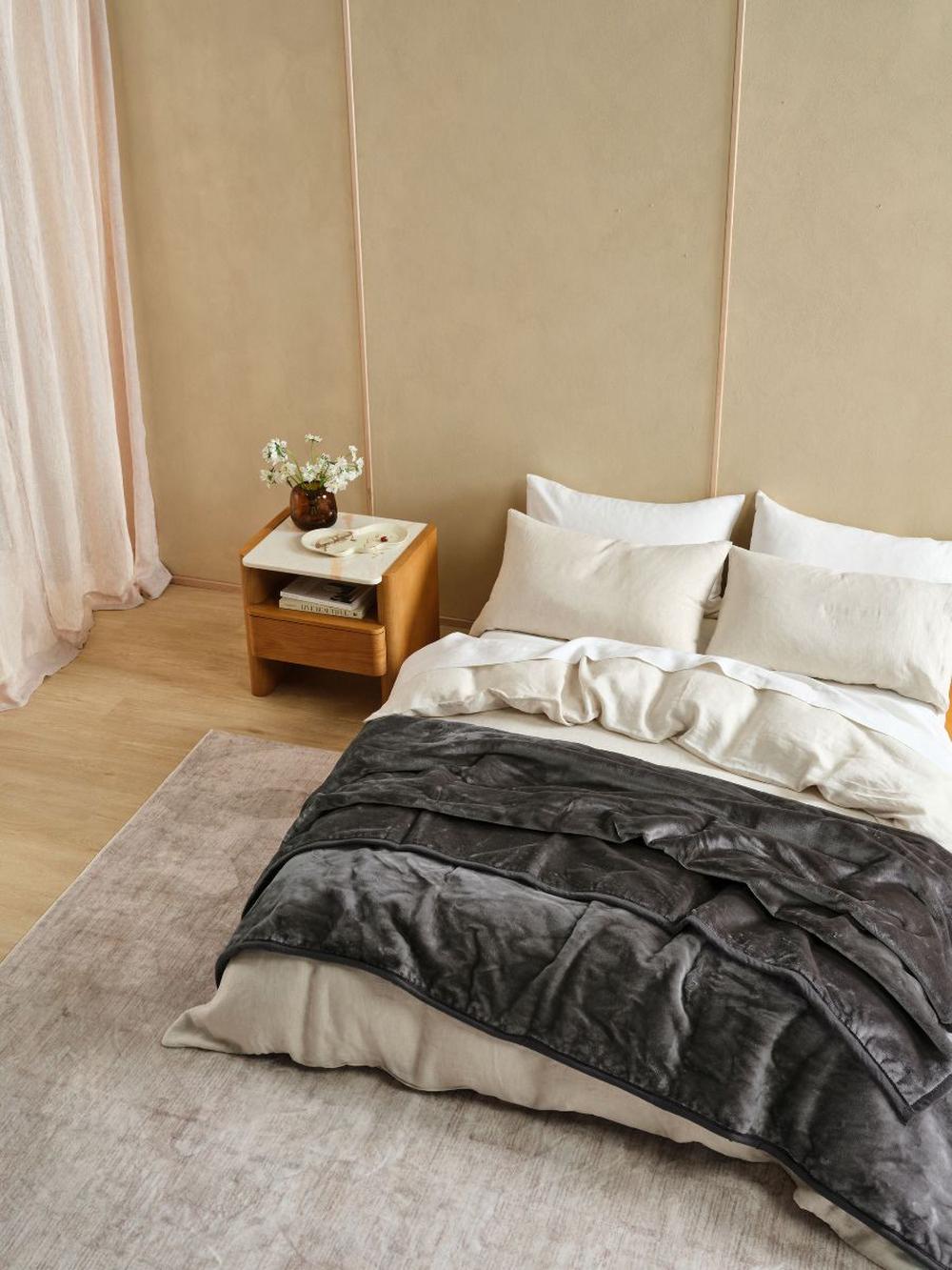 Dover Shadow Blanket, 9317146550414