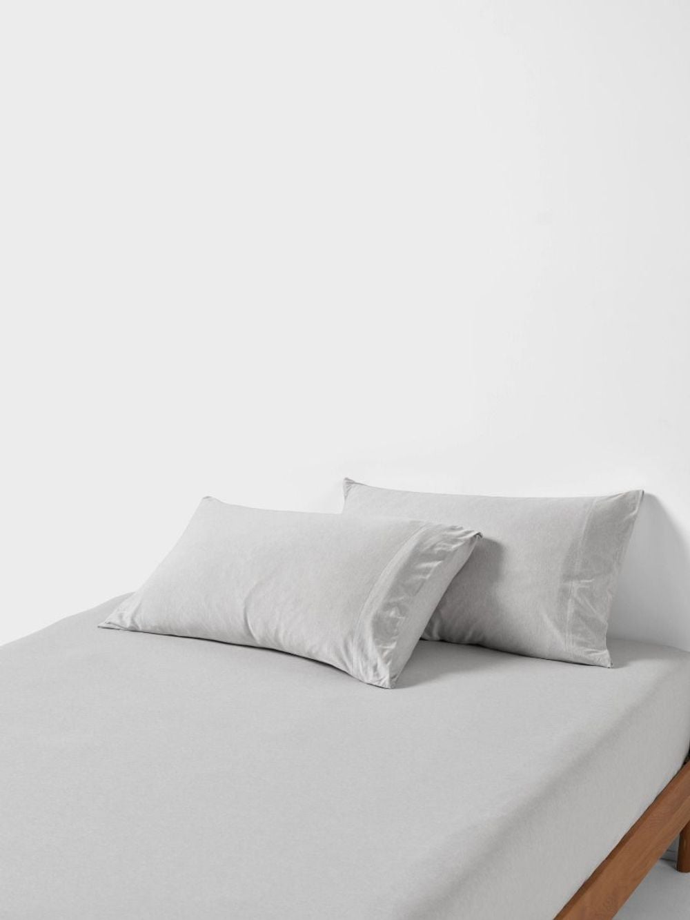 Linen House Ryland Fitted Sheet + Pillowcase Set (Grey) - Single by Linen House - ISBN: 9317146556386