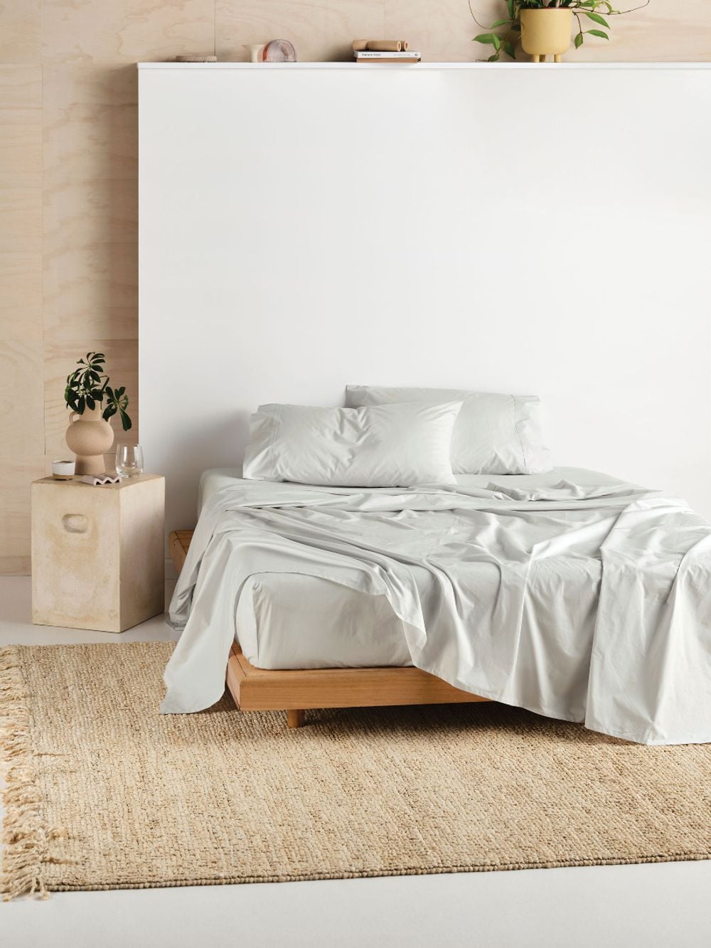 Linen House Vienna Sheet Set (Grey) - Single by Linen House - ISBN: 9317146564275