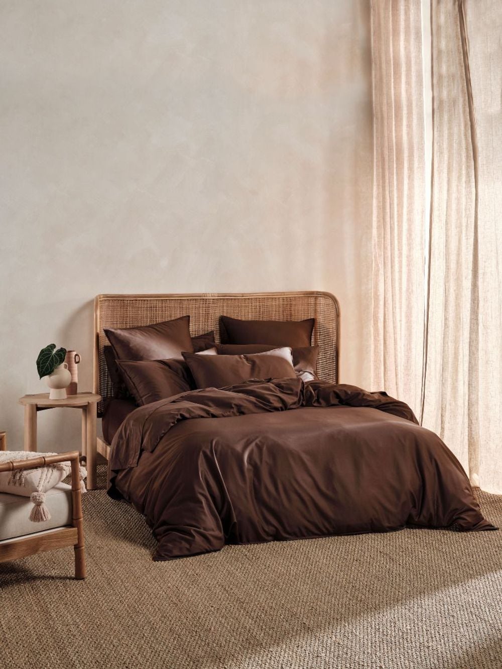 Linen House Nara Chocolate Quilt Cover Set - King by Linen House - ISBN: 9317146570054