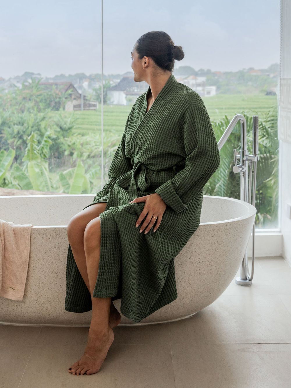 Linen House Keaton Robe (Evergreen) by Linen House - ISBN: 9317146573710