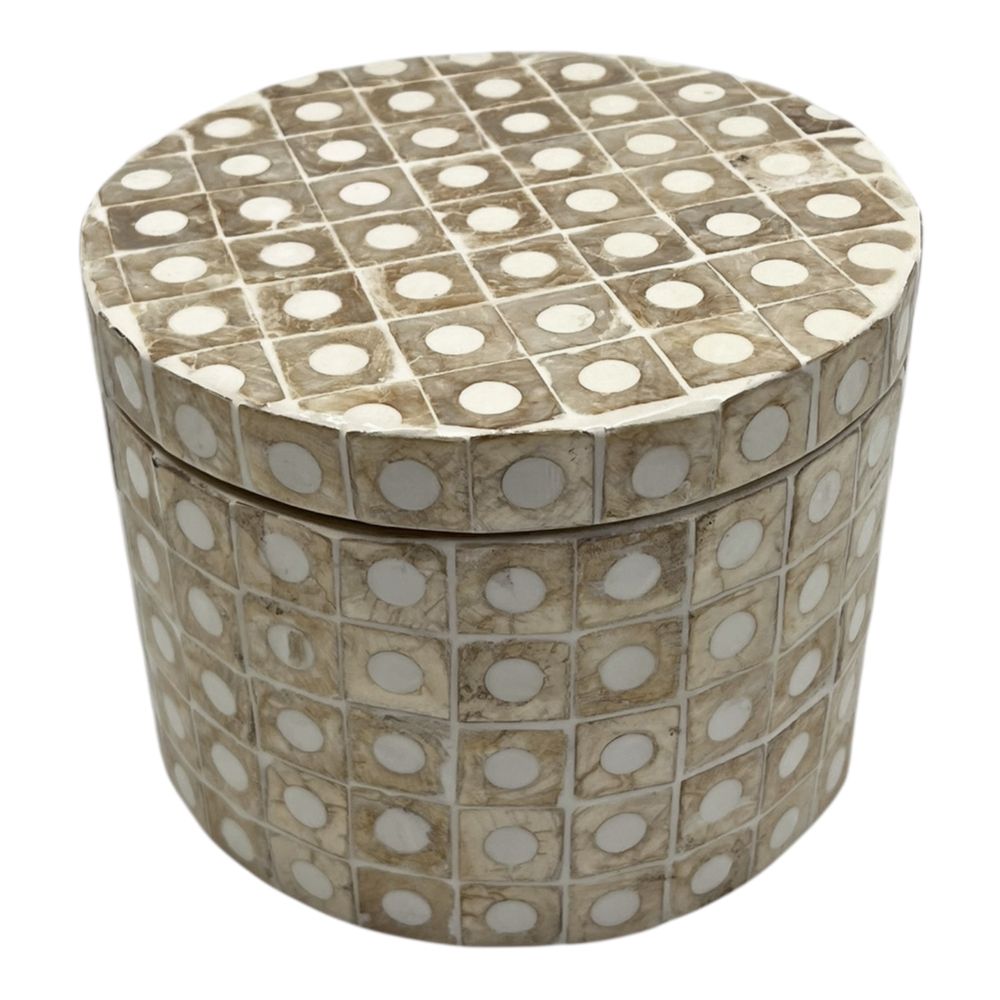J.Elliot Elodie Pearl Small Circular Box (Natural) - 14x14x12cm by J.Elliot - ISBN: 9326007034444