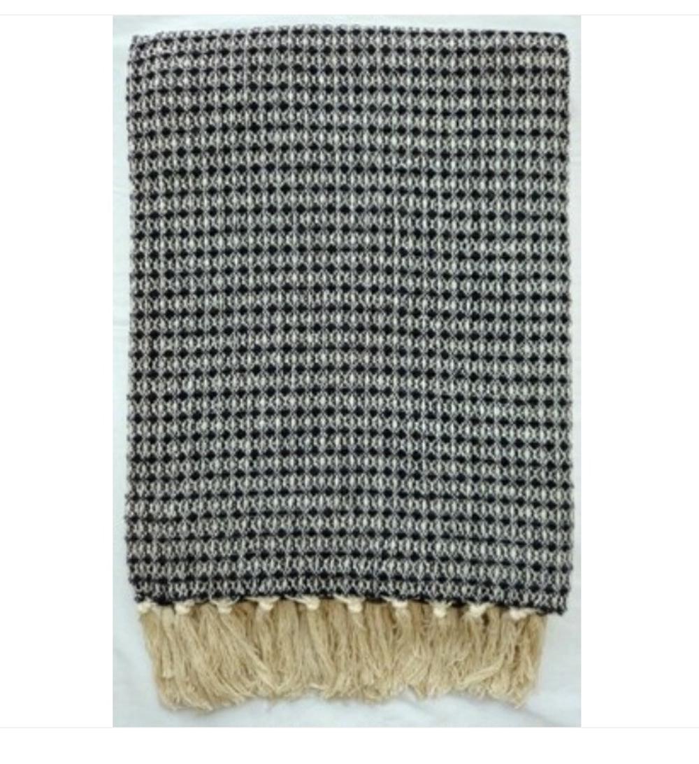 J.Elliot Loom Waffle Throw (Black & Natural) - 130x180cm by J.Elliot - ISBN: 9326007036042