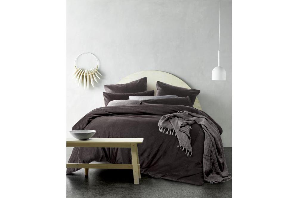 Vintage Design Homeware Cotton Velvet Quilt Cover Set (Chocolate) - Queen, 9330275080997