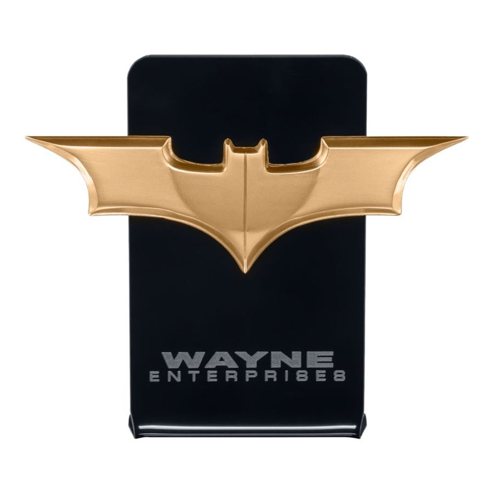 Ikon Design Studio Batman Begins - Scaled Batarang Replica with Stand by Ikon Design Studio - ISBN: 9342246032102