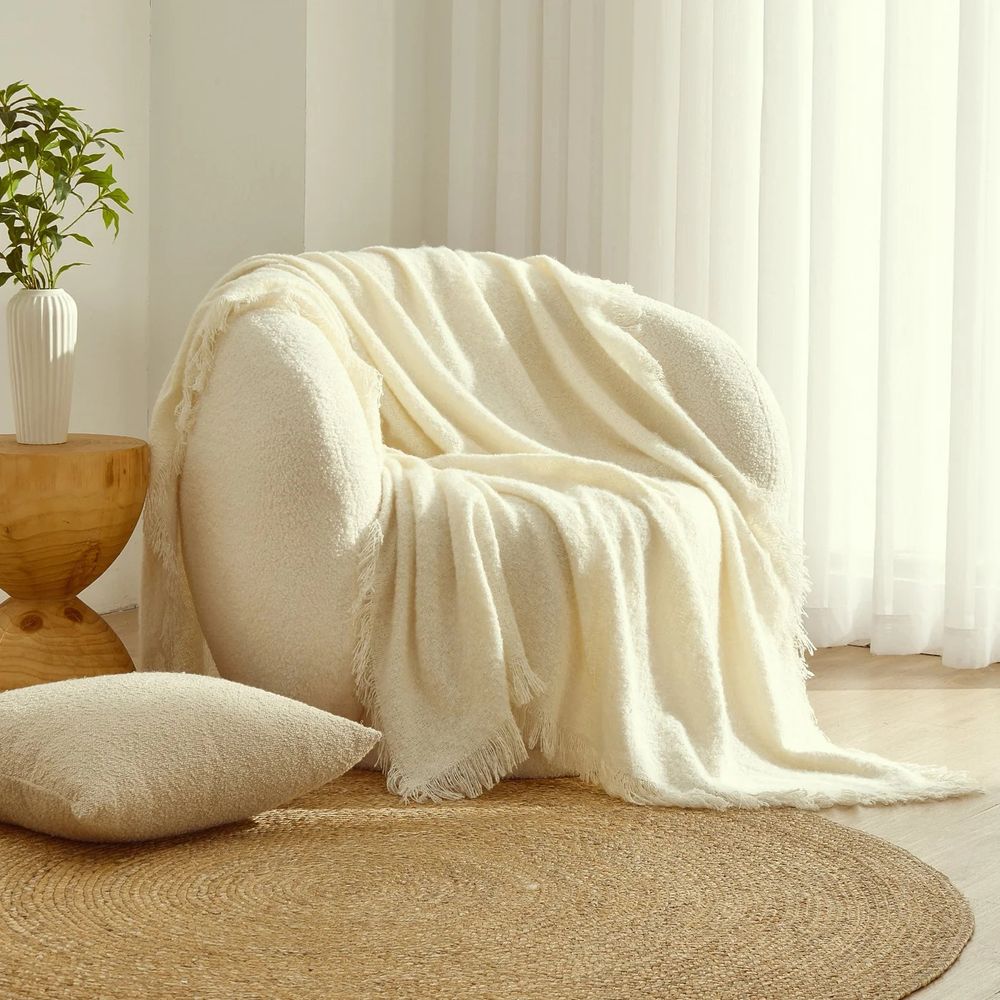 Cadence Amelie Super Soft Boucle Throw (Ivory) - 130x170cm by Cadence - ISBN: 9347563056077