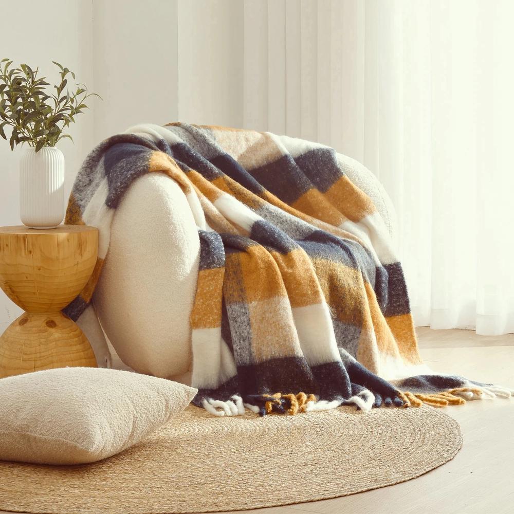 Cadence Sinclair Faux Mohair Check Throw (Ginger/Navy) - 130x170cm by Cadence - ISBN: 9347563056190