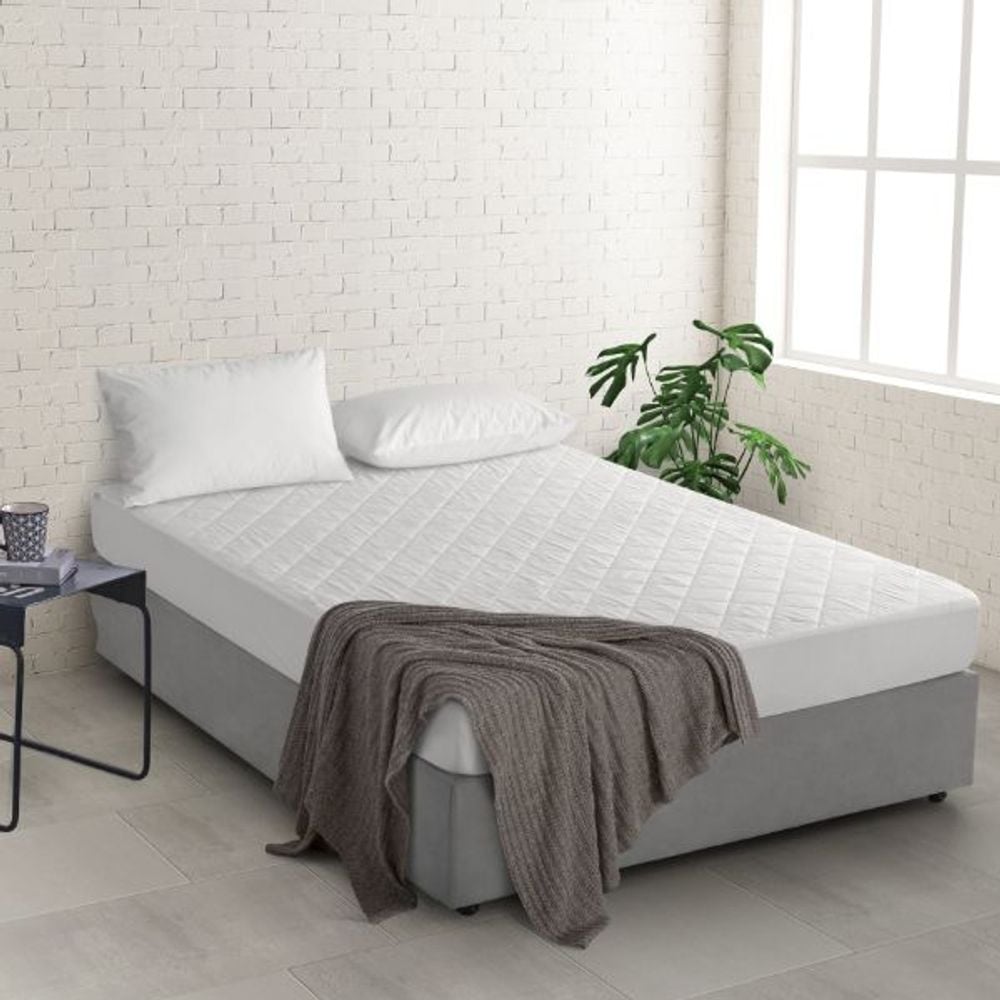 Natural Home Bamboo Mattress Protector - Queen by Natural Home - ISBN: 9347563070394