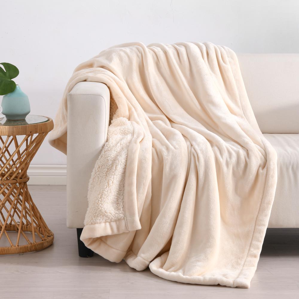 Hudson Fleece and Sherpa Reverse Throw Blanket (Cream), 9347563099425