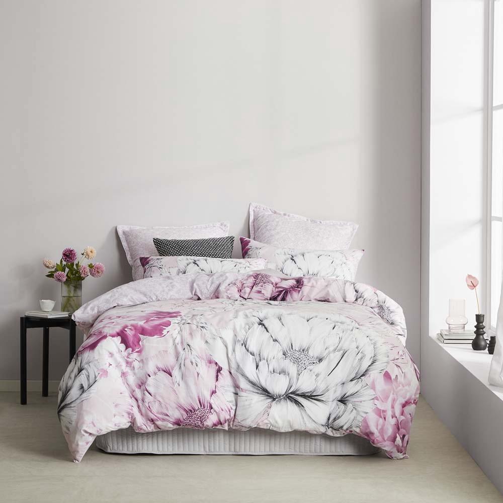 Logan & Mason Sassie Quilt Cover Set (Pink) Super King Buy online