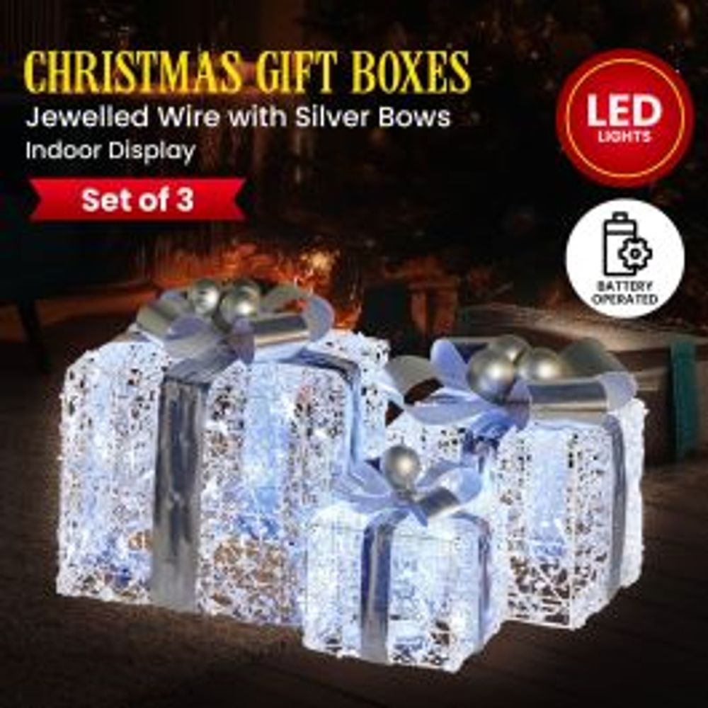 Christabelle Christmas Gift Boxes with Lights with Jewelled Wire and Silver Bows, Set of 3 by Christabelle - ISBN: 9358528080457