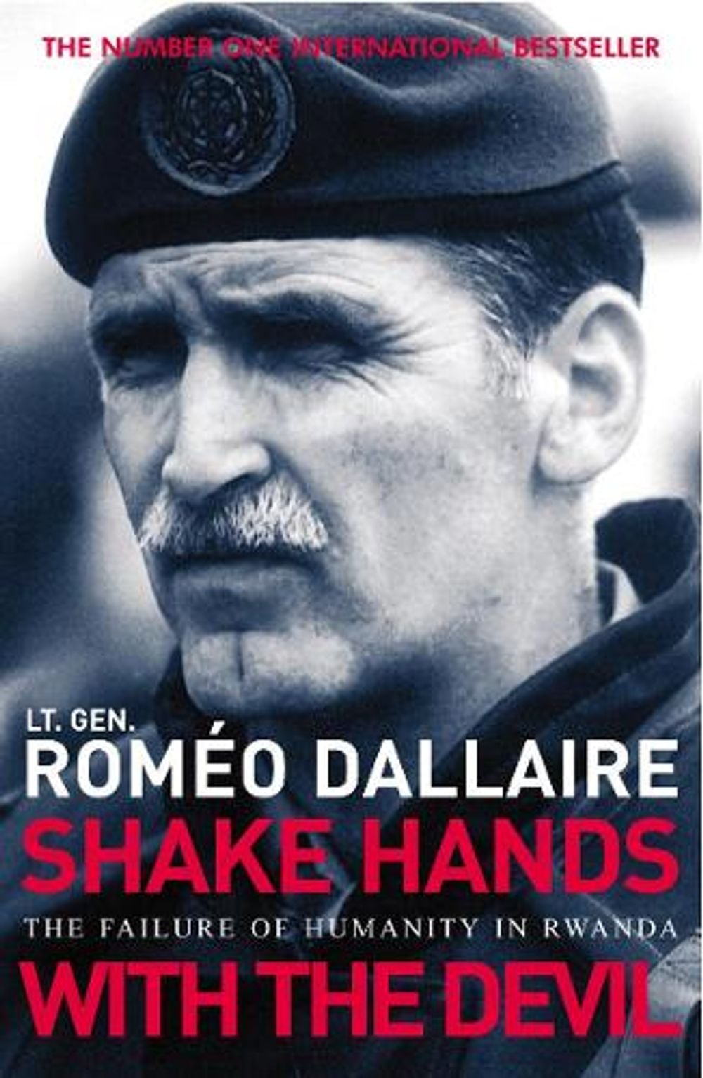 Shake Hands With The Devil by Romeo Dallaire - ISBN: 9780099478935