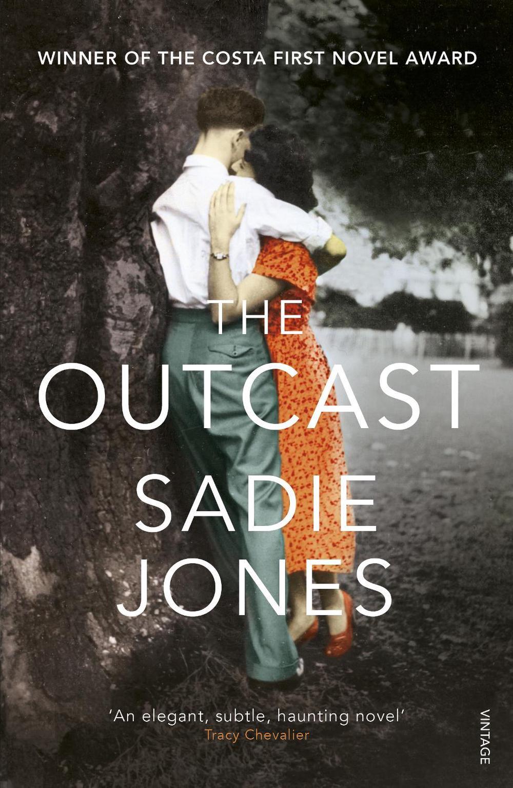 The Outcast by Sadie Jones - ISBN: 9780099513421
