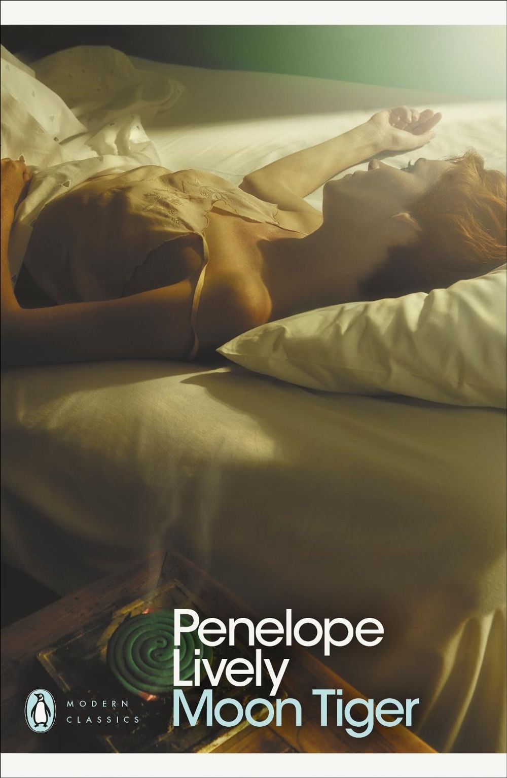 Moon Tiger by Penelope Lively - ISBN: 9780141188317