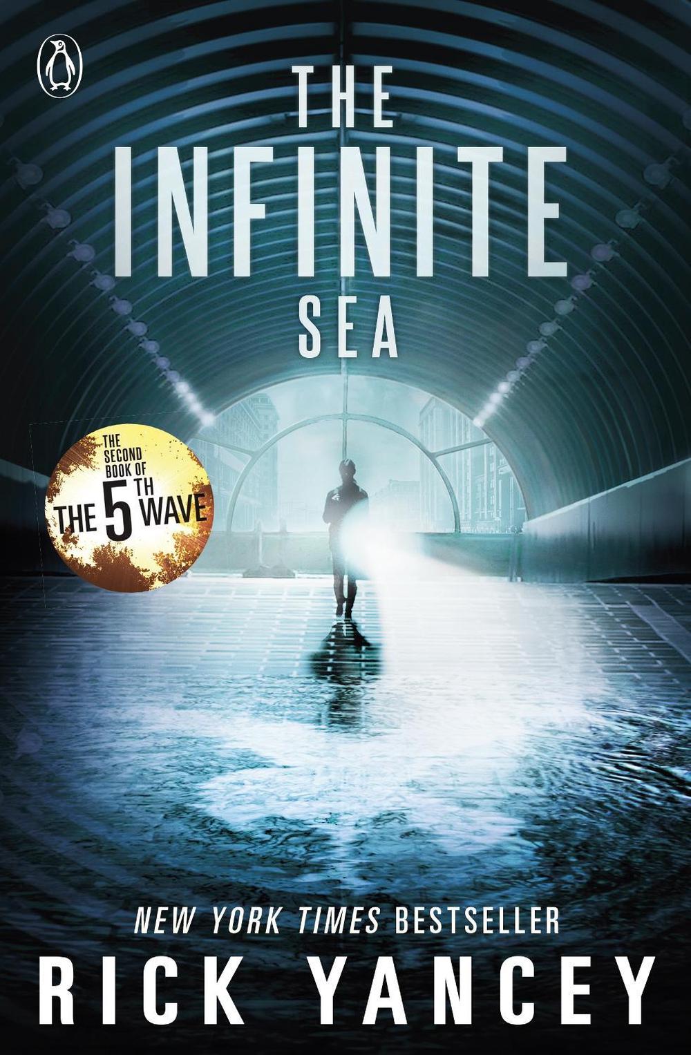 The 5th Wave: The Infinite Sea (Book 2) by Rick Yancey - ISBN: 9780141345871