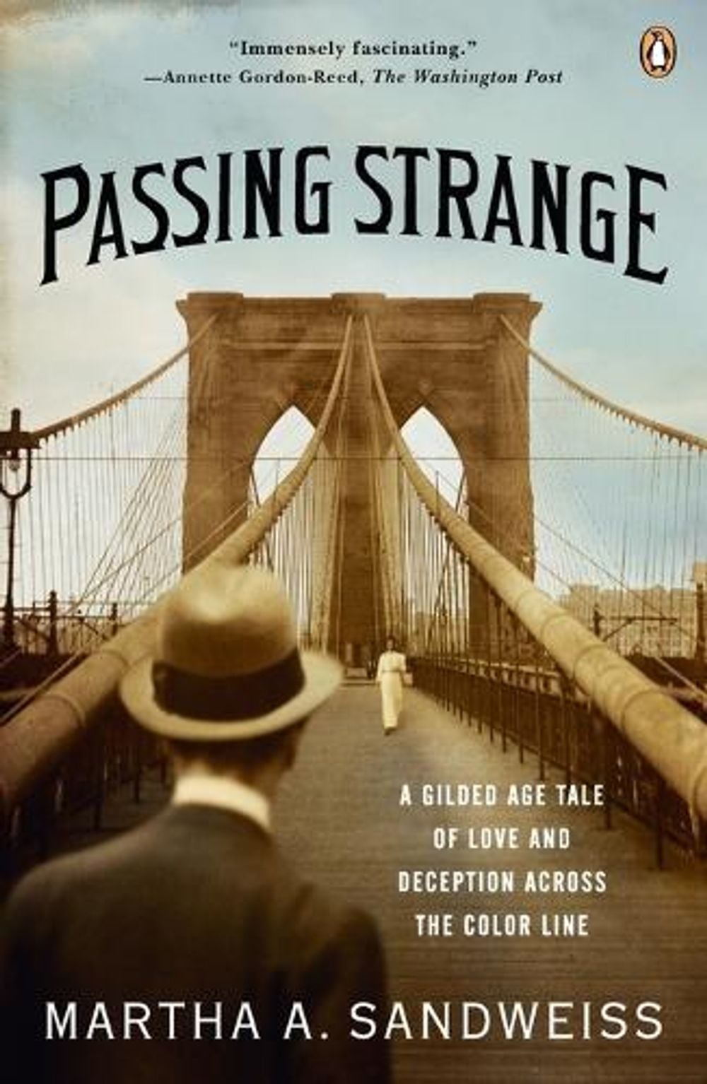 Passing Strange by Martha A. Sandweiss - ISBN: 9780143116868