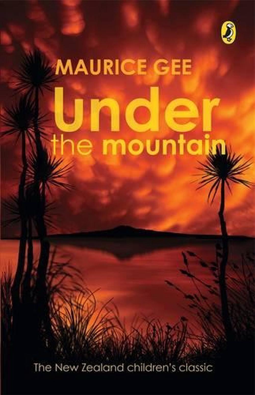 Under the Mountain, 9780143305019