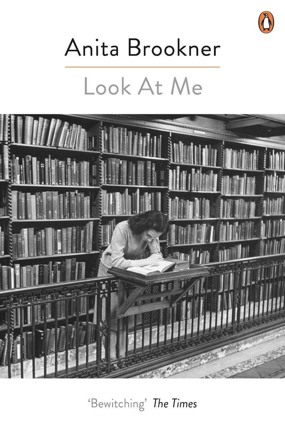 Look At Me by Anita Brookner - ISBN: 9780241977774
