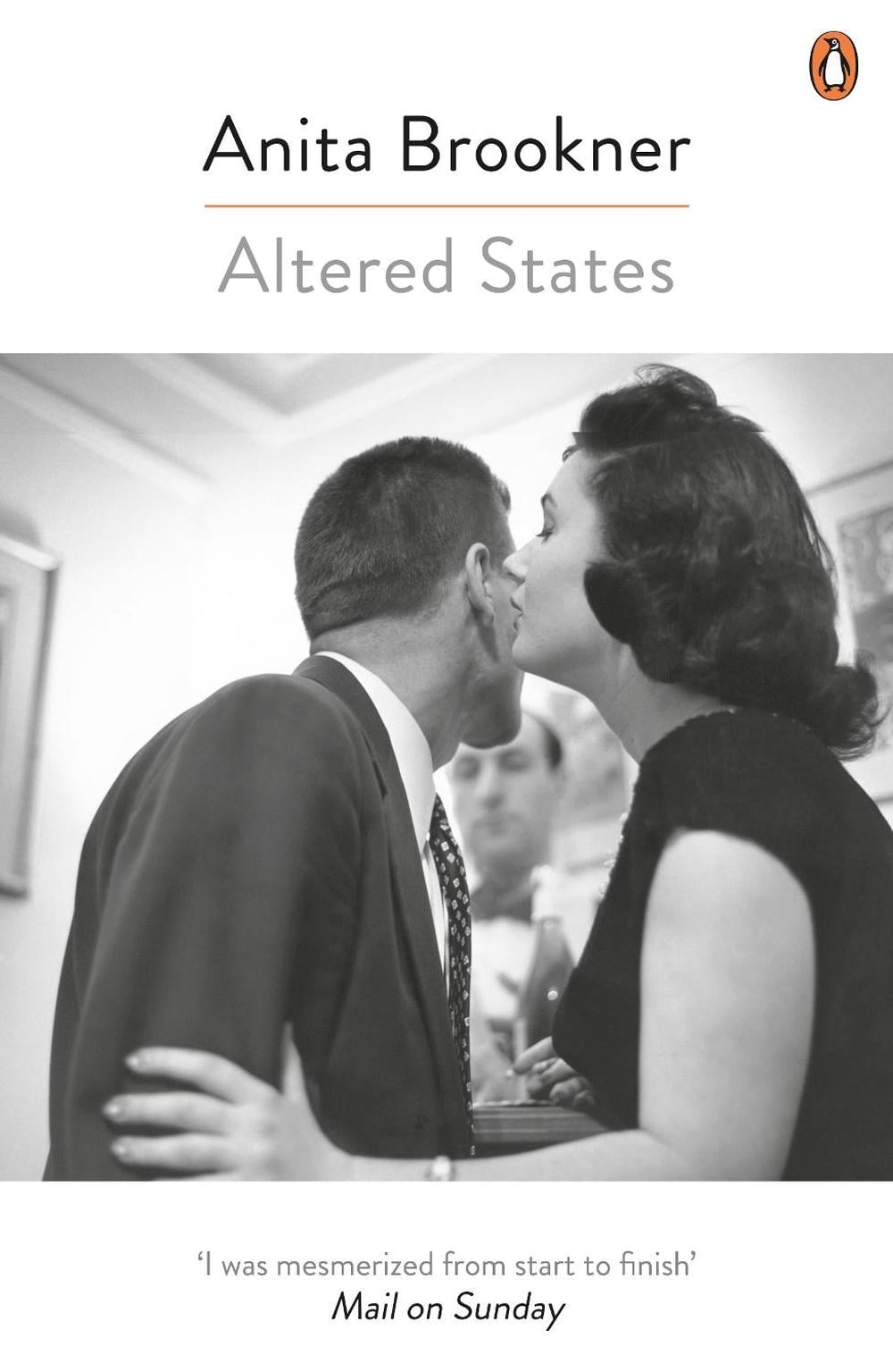 Altered States by Anita Brookner - ISBN: 9780241979518
