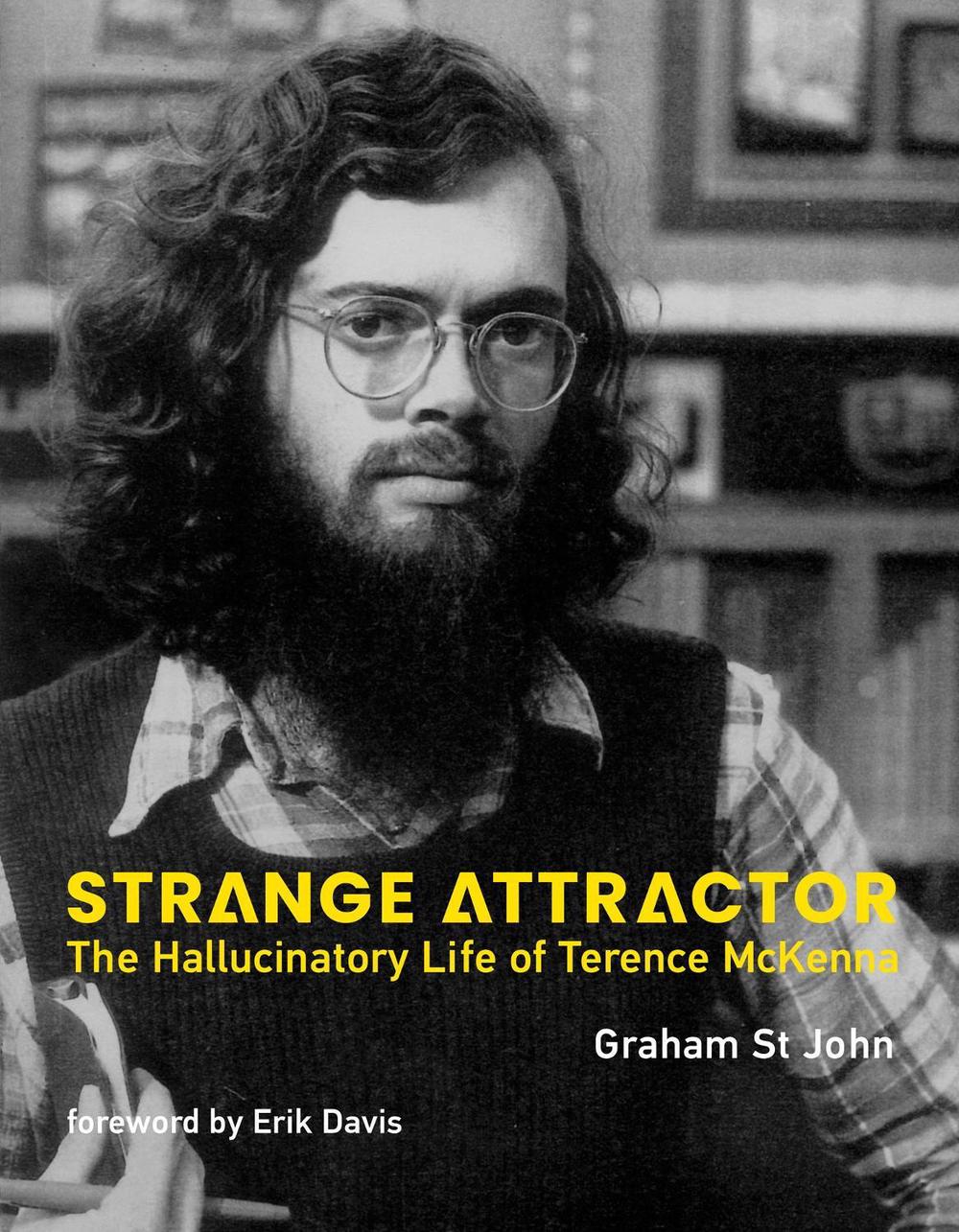 Strange Attractor by Graham St John - ISBN: 9780262049573